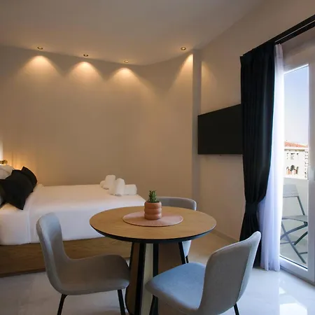 Aelia Luxury Living 1 Apartman *