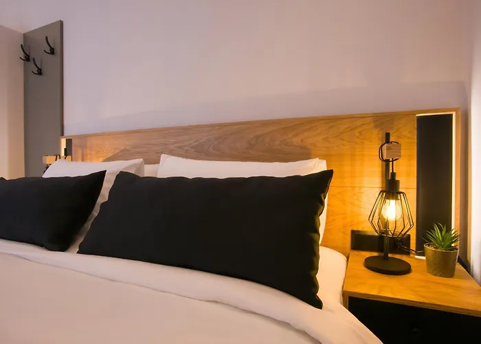 Aelia Luxury Living 1 아파트