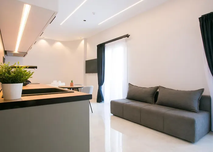 Lägenhet Aelia Luxury Living 1